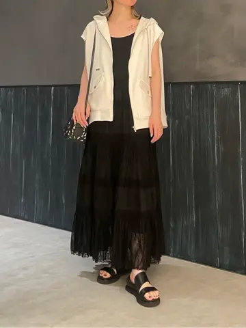 ORIGINATED IN GRACE CONTINENTAL 三浦　芙優 コーディネート画像