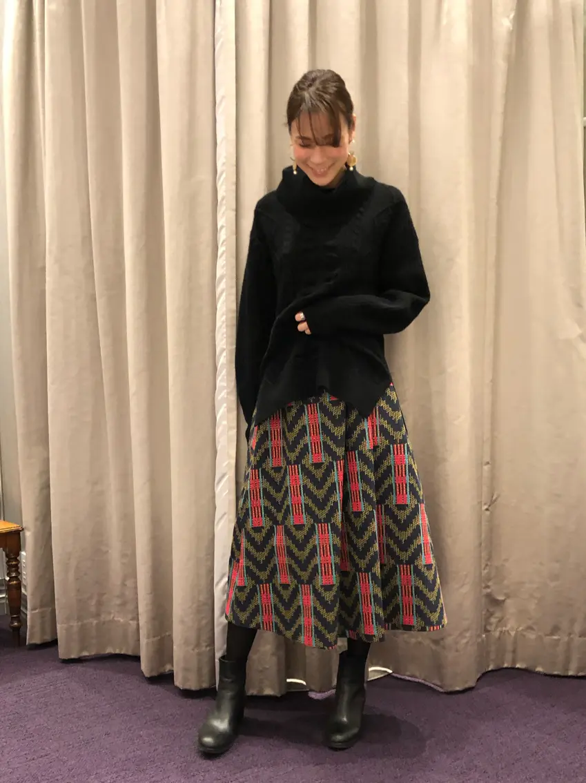 ORIGINATED IN GRACE CONTINENTAL 亀田 未希 コーディネート画像