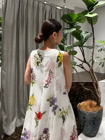 ORIGINATED IN GRACE CONTINENTAL 志田　悠 コーディネート画像