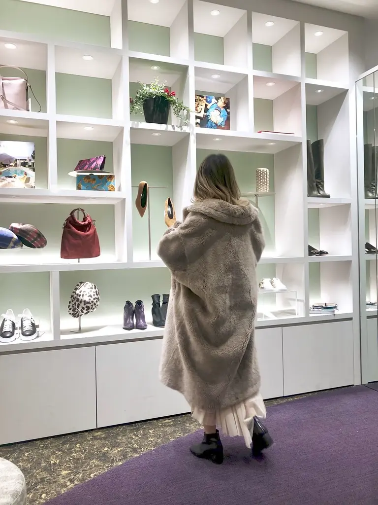 ORIGINATED IN GRACE CONTINENTAL yukimi yonee コーディネート画像