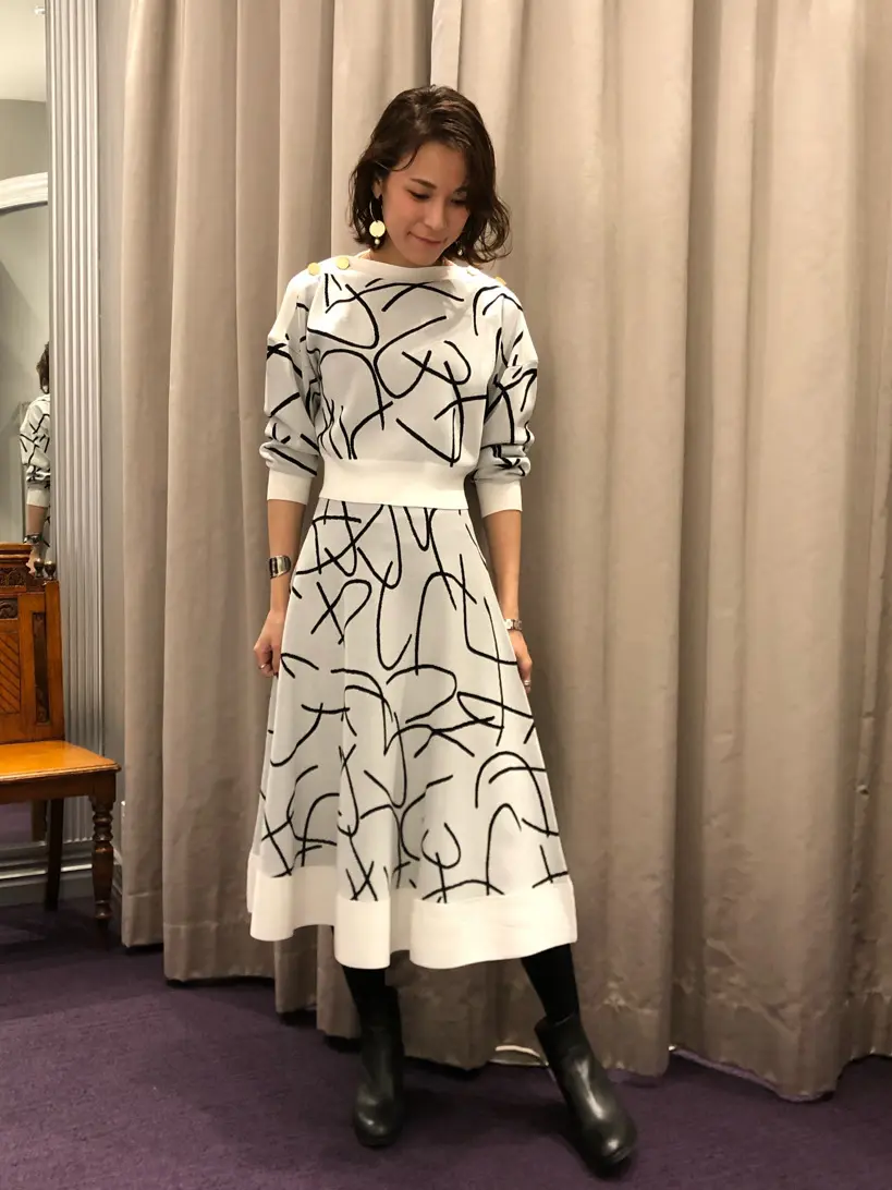ORIGINATED IN GRACE CONTINENTAL 亀田 未希 コーディネート画像