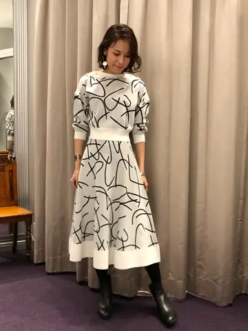 ORIGINATED IN GRACE CONTINENTAL 亀田 未希 コーディネート画像