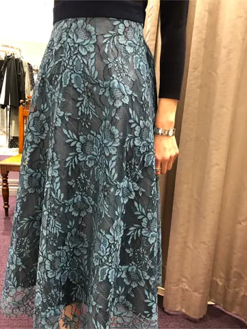 ORIGINATED IN GRACE CONTINENTAL 亀田 未希 コーディネート画像