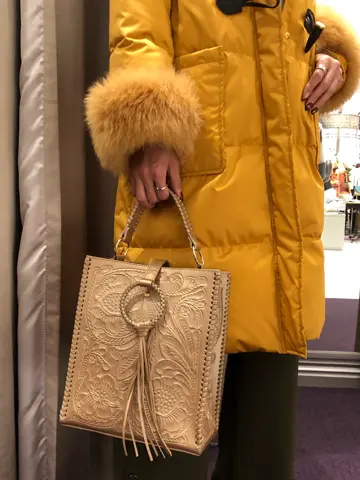 ORIGINATED IN GRACE CONTINENTAL 亀田 未希 コーディネート画像