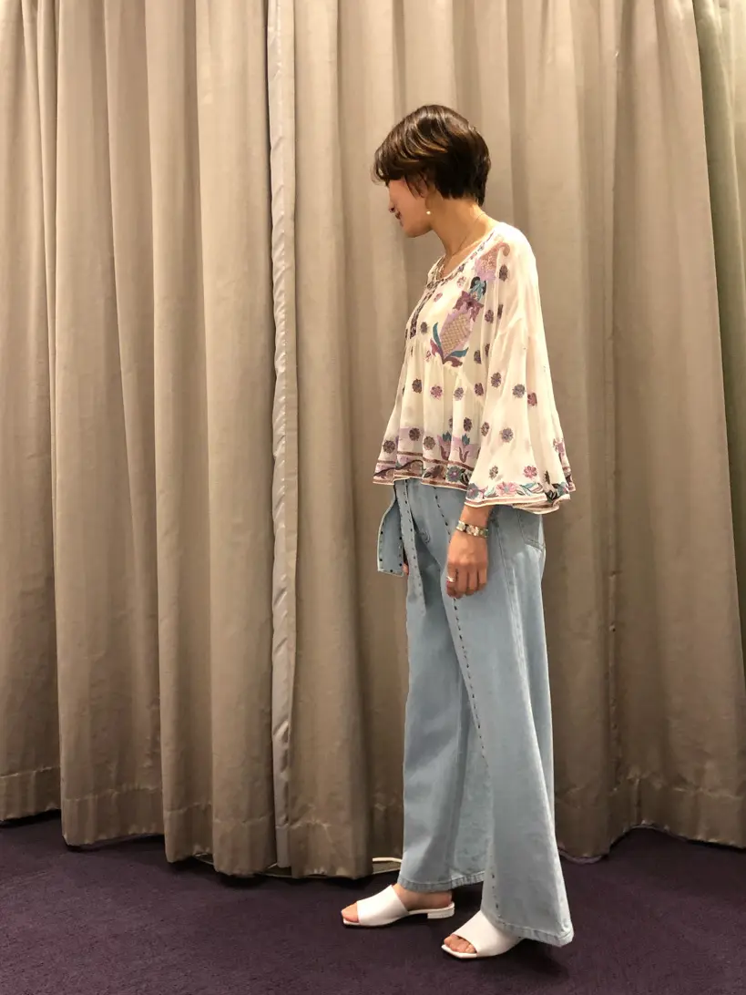 ORIGINATED IN GRACE CONTINENTAL 亀田 未希 コーディネート画像