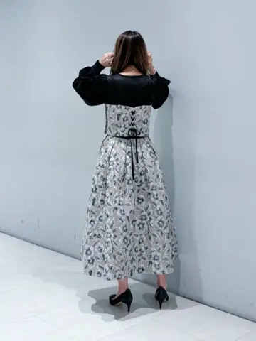 ORIGINATED IN GRACE CONTINENTAL yukimi yonee コーディネート画像