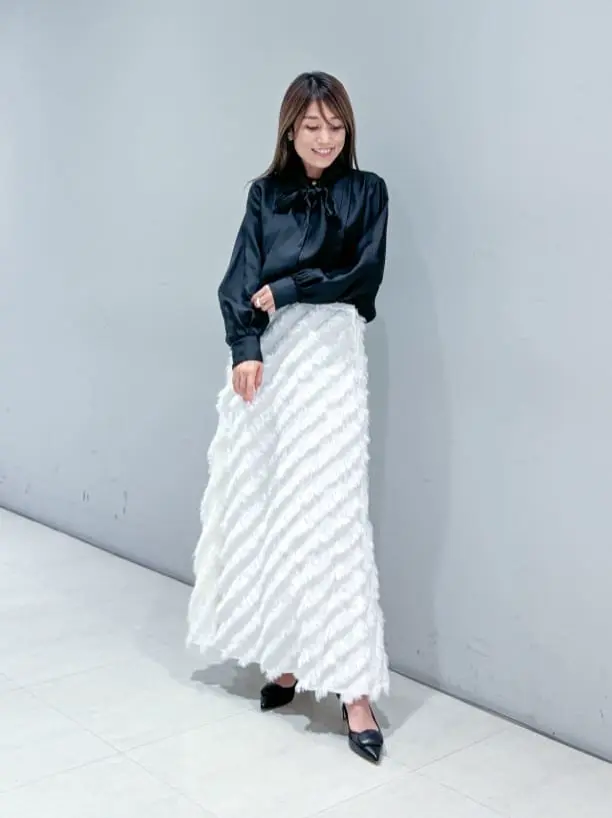 ORIGINATED IN GRACE CONTINENTAL yukimi yonee コーディネート画像