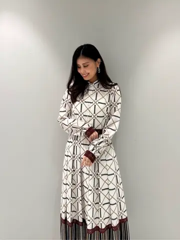 ORIGINATED IN GRACE CONTINENTAL 志田　悠 コーディネート画像