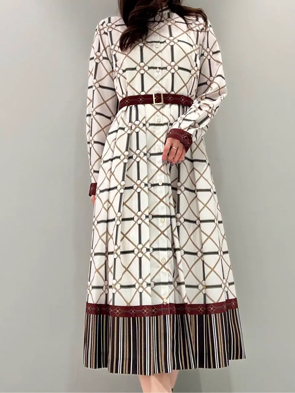 ORIGINATED IN GRACE CONTINENTAL 志田　悠 コーディネート画像