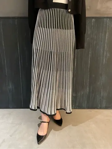 ORIGINATED IN GRACE CONTINENTAL 三浦　芙優 コーディネート画像