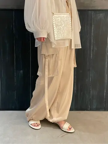 ORIGINATED IN GRACE CONTINENTAL 三浦　芙優 コーディネート画像