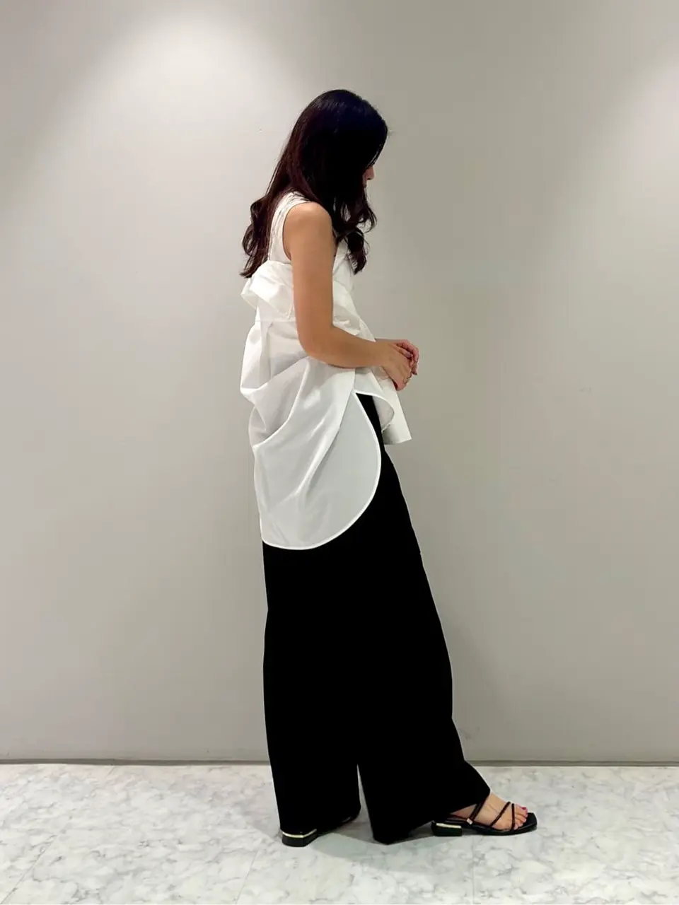 ORIGINATED IN GRACE CONTINENTAL 志田　悠 コーディネート画像