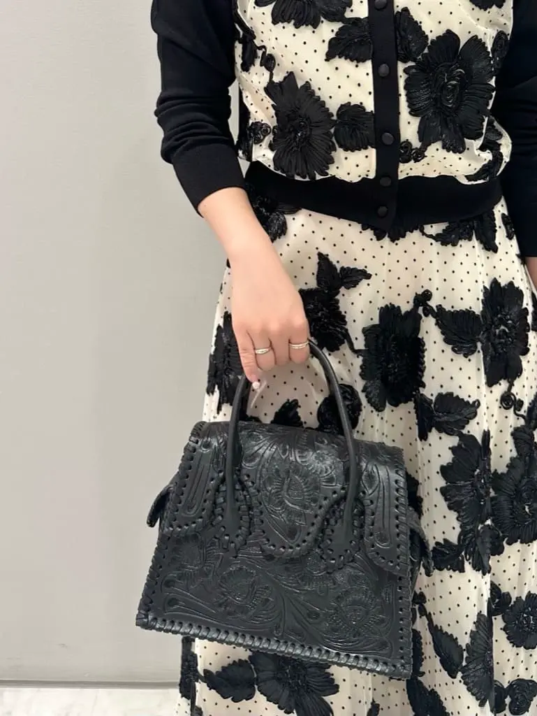 ORIGINATED IN GRACE CONTINENTAL Kanon コーディネート画像