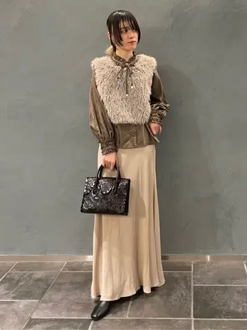 ORIGINATED IN GRACE CONTINENTAL 三浦　芙優 コーディネート画像