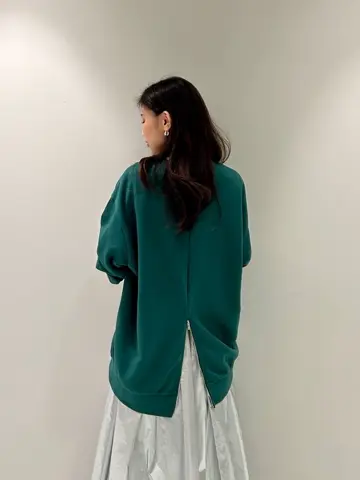 ORIGINATED IN GRACE CONTINENTAL 志田　悠 コーディネート画像