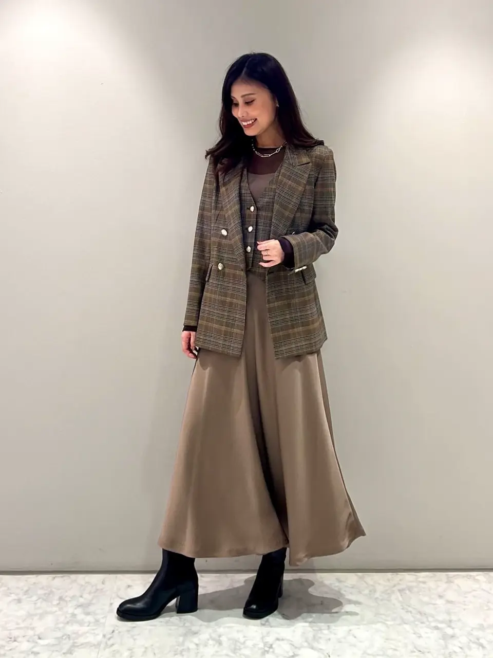 ORIGINATED IN GRACE CONTINENTAL 志田　悠 コーディネート画像