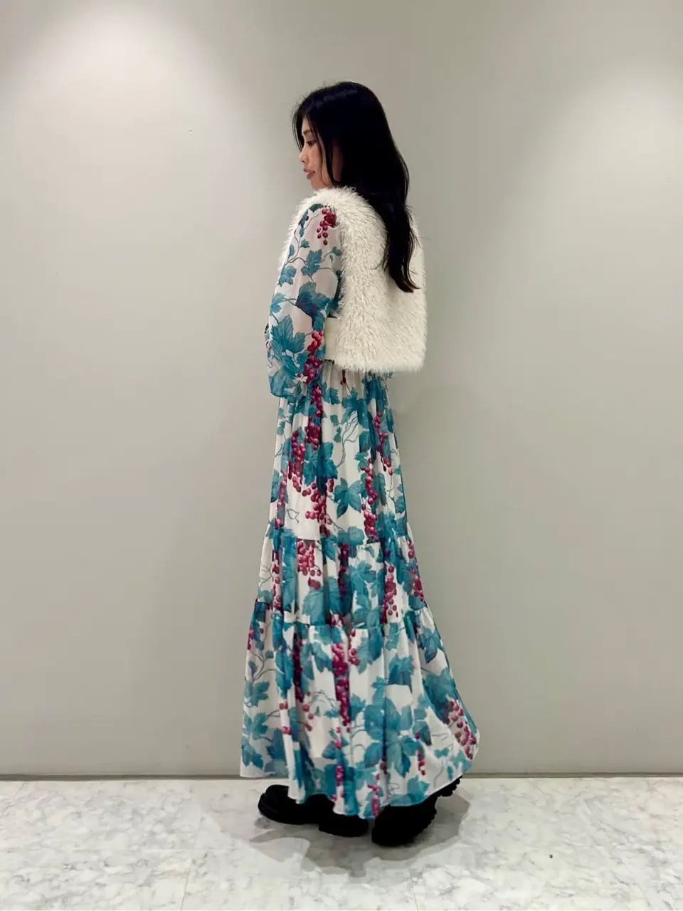 ORIGINATED IN GRACE CONTINENTAL 志田　悠 コーディネート画像