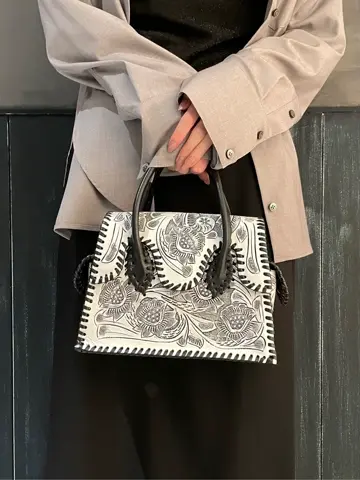 ORIGINATED IN GRACE CONTINENTAL 三浦　芙優 コーディネート画像