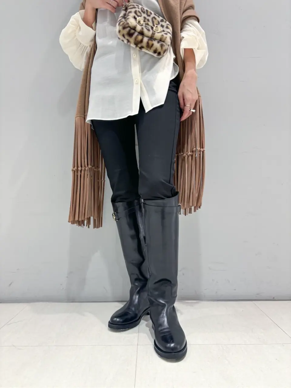 ORIGINATED IN GRACE CONTINENTAL yukimi yonee コーディネート画像