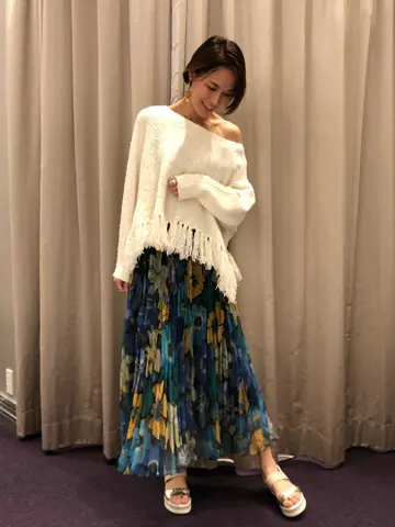 ORIGINATED IN GRACE CONTINENTAL 亀田 未希 コーディネート画像