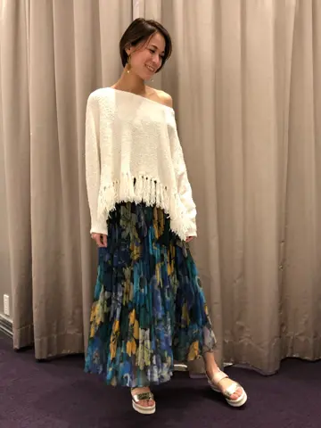 ORIGINATED IN GRACE CONTINENTAL 亀田 未希 コーディネート画像