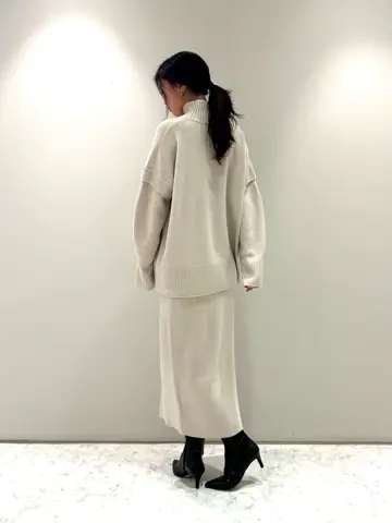 ORIGINATED IN GRACE CONTINENTAL 志田　悠 コーディネート画像