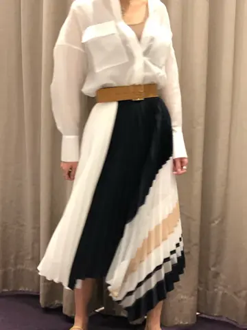 ORIGINATED IN GRACE CONTINENTAL 亀田 未希 コーディネート画像