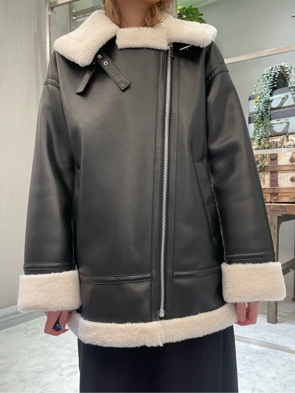 ORIGINATED IN GRACE CONTINENTAL 三浦　芙優 コーディネート画像