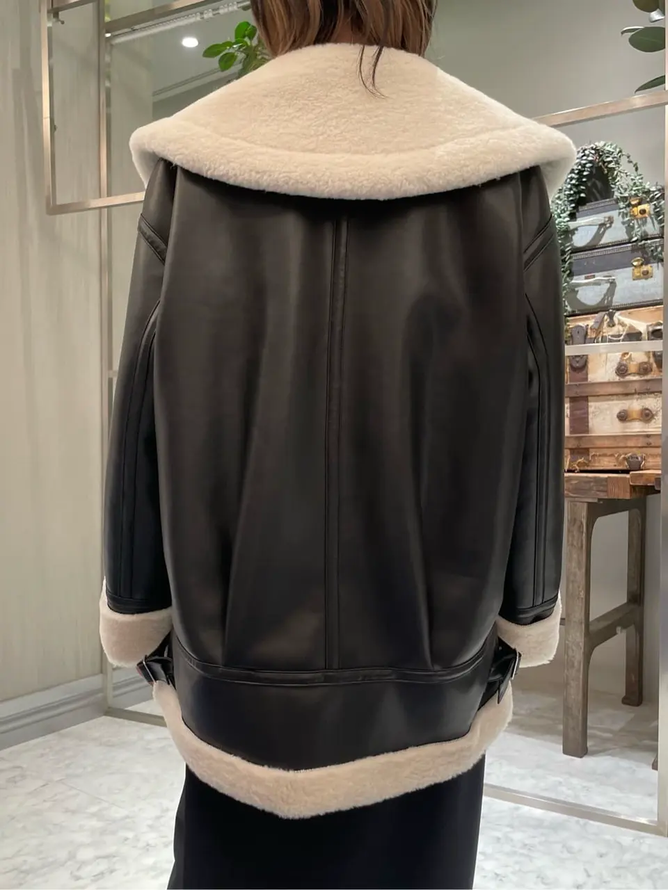 ORIGINATED IN GRACE CONTINENTAL 三浦　芙優 コーディネート画像