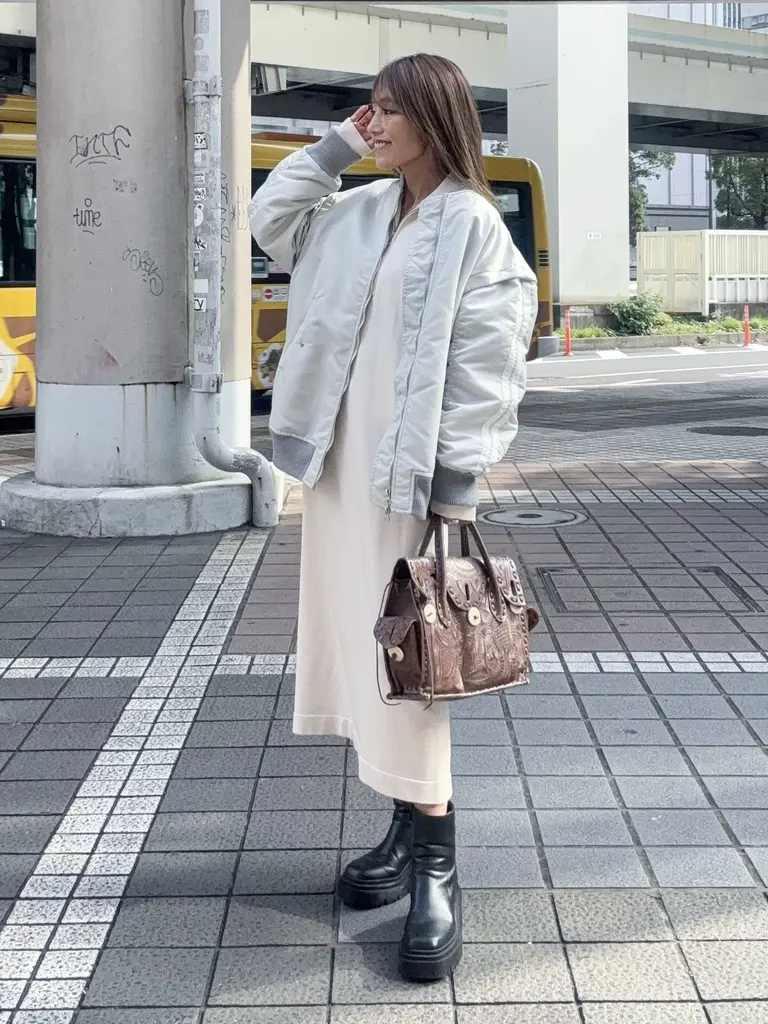 ORIGINATED IN GRACE CONTINENTAL yukimi yonee コーディネート画像