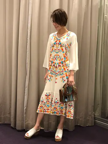 ORIGINATED IN GRACE CONTINENTAL 亀田 未希 コーディネート画像