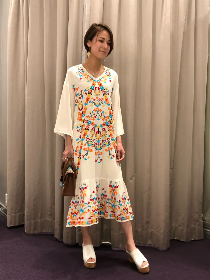 ORIGINATED IN GRACE CONTINENTAL 亀田 未希 コーディネート画像
