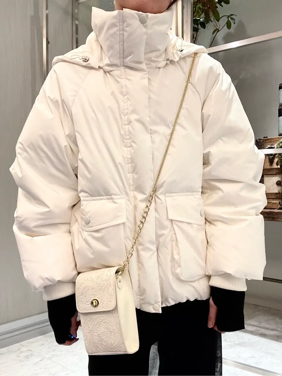 ORIGINATED IN GRACE CONTINENTAL 三浦　芙優 コーディネート画像