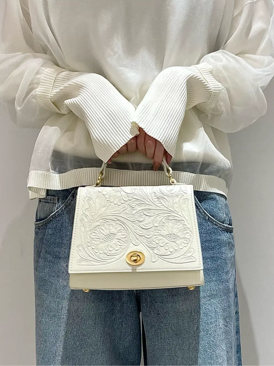 ORIGINATED IN GRACE CONTINENTAL 三浦　芙優 コーディネート画像