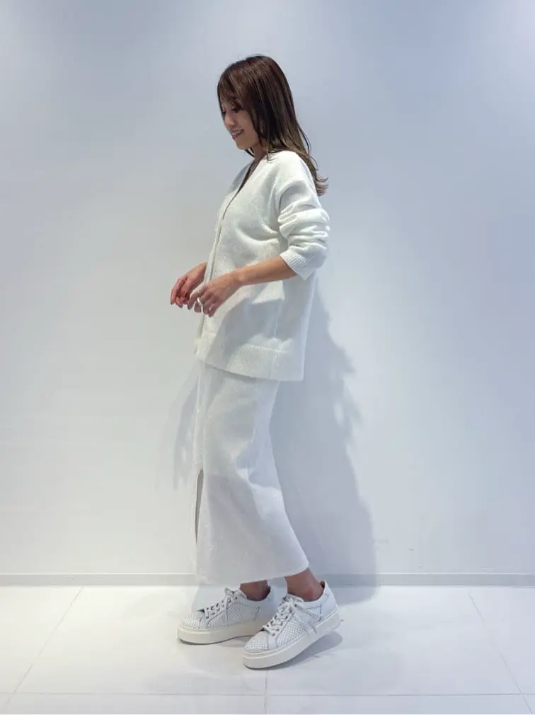 ORIGINATED IN GRACE CONTINENTAL yukimi yonee コーディネート画像