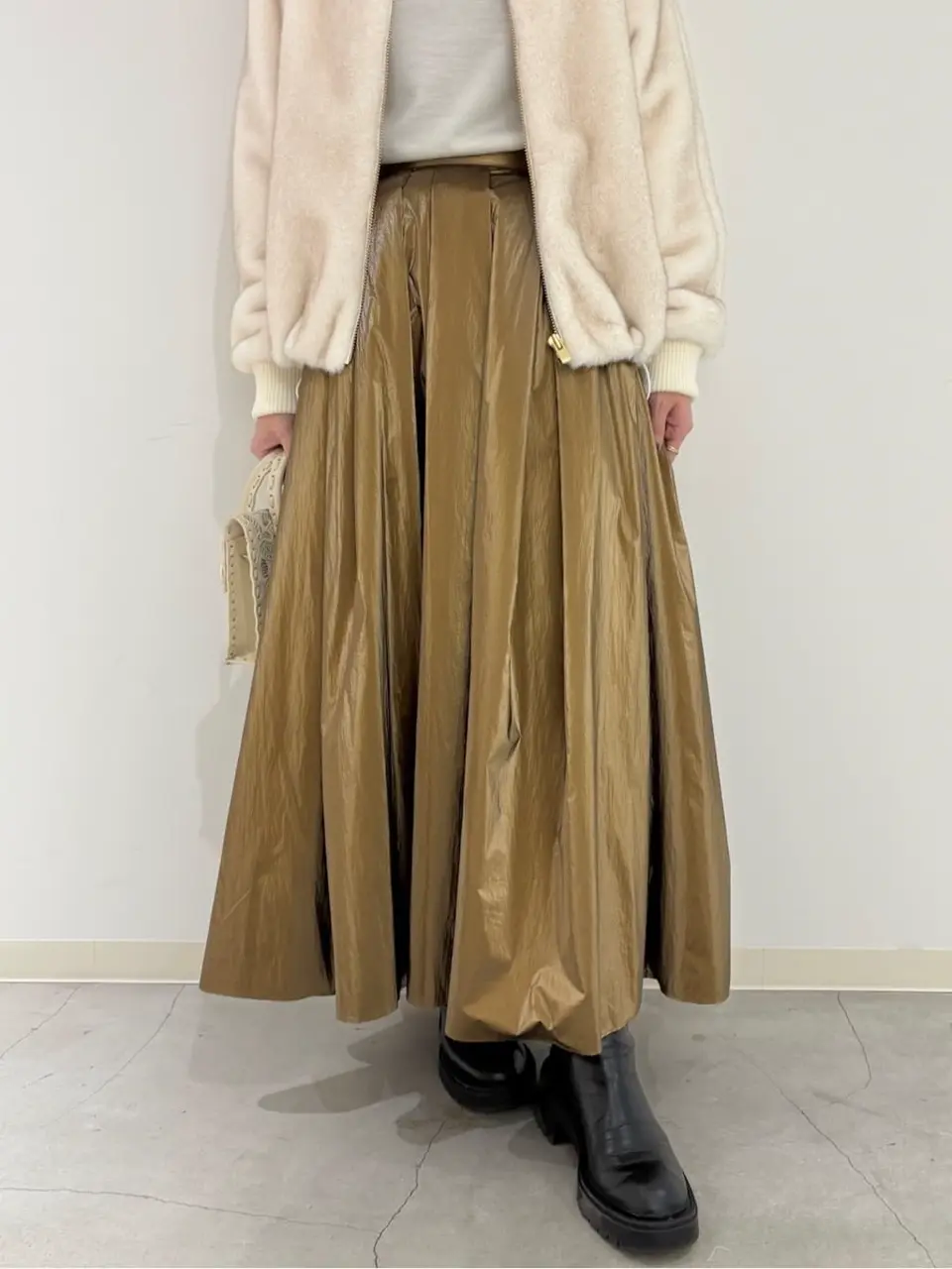 ORIGINATED IN GRACE CONTINENTAL Yuuki NOZAWA コーディネート画像