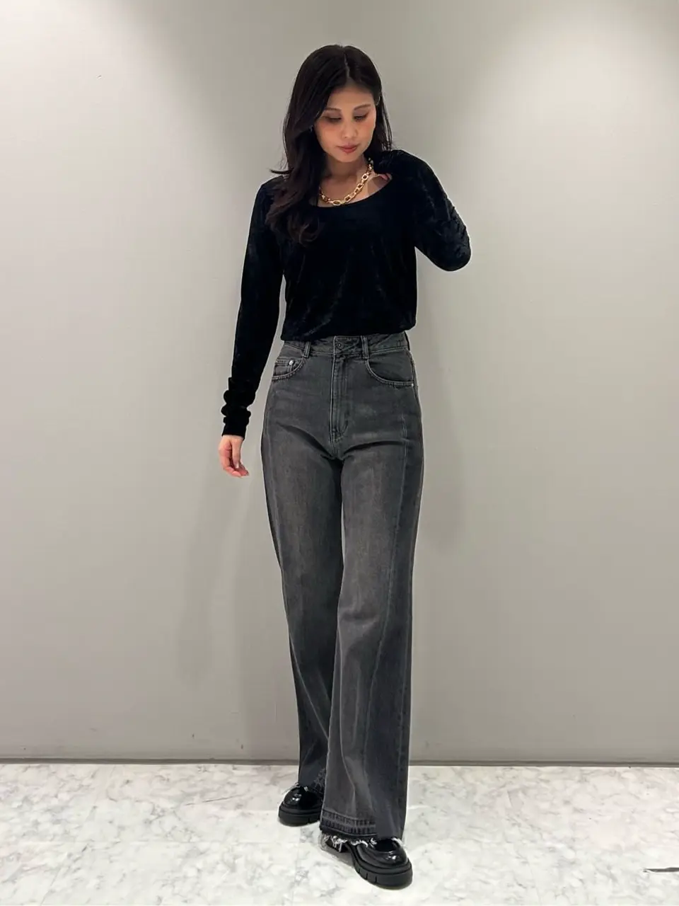 ORIGINATED IN GRACE CONTINENTAL 志田　悠 コーディネート画像