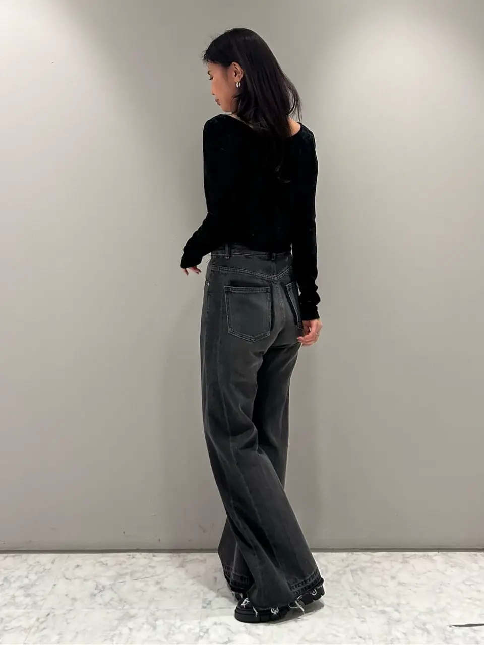 ORIGINATED IN GRACE CONTINENTAL 志田　悠 コーディネート画像