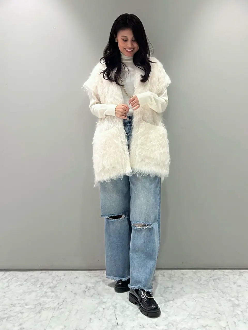 ORIGINATED IN GRACE CONTINENTAL 志田　悠 コーディネート画像