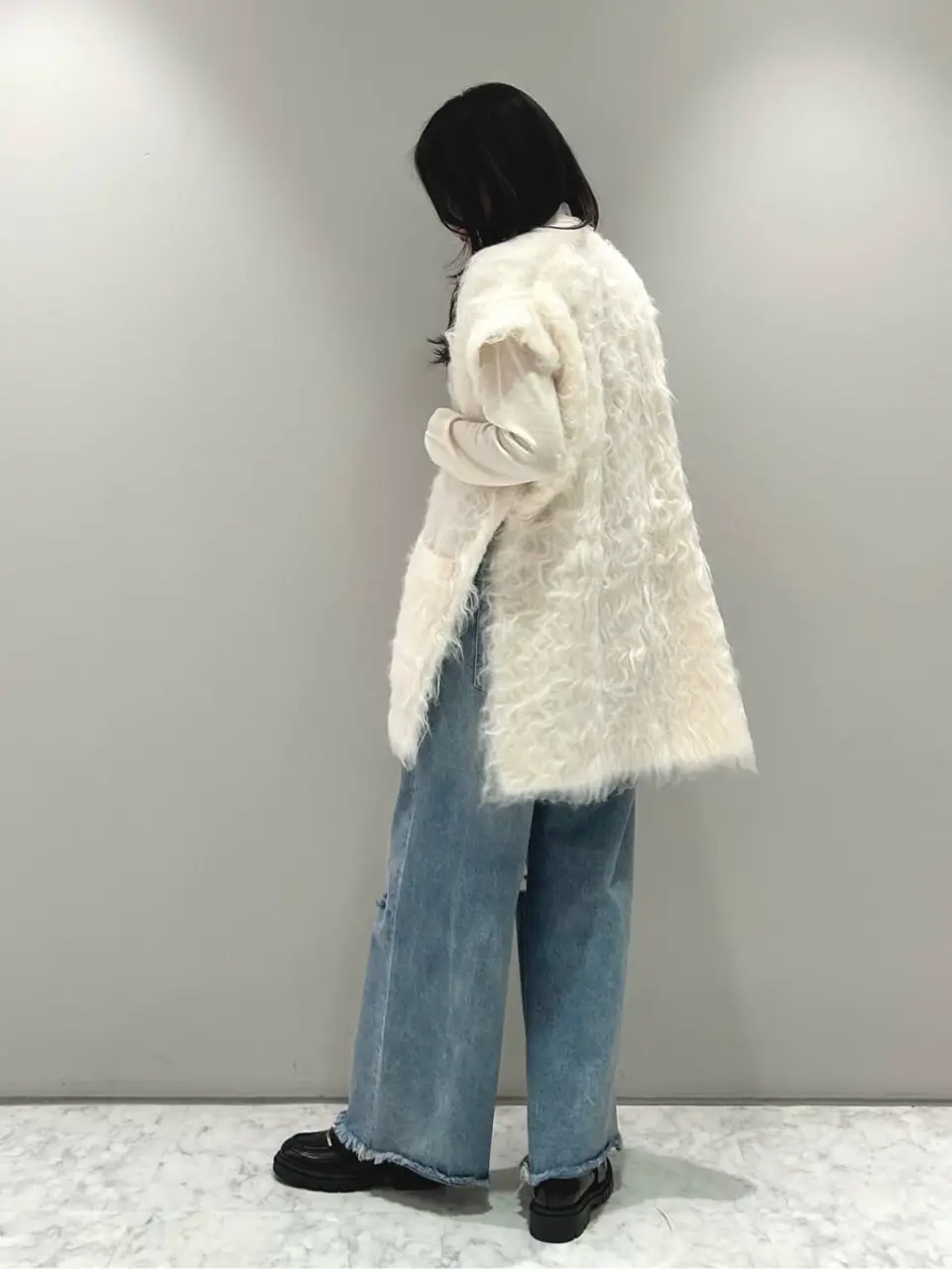 ORIGINATED IN GRACE CONTINENTAL 志田　悠 コーディネート画像