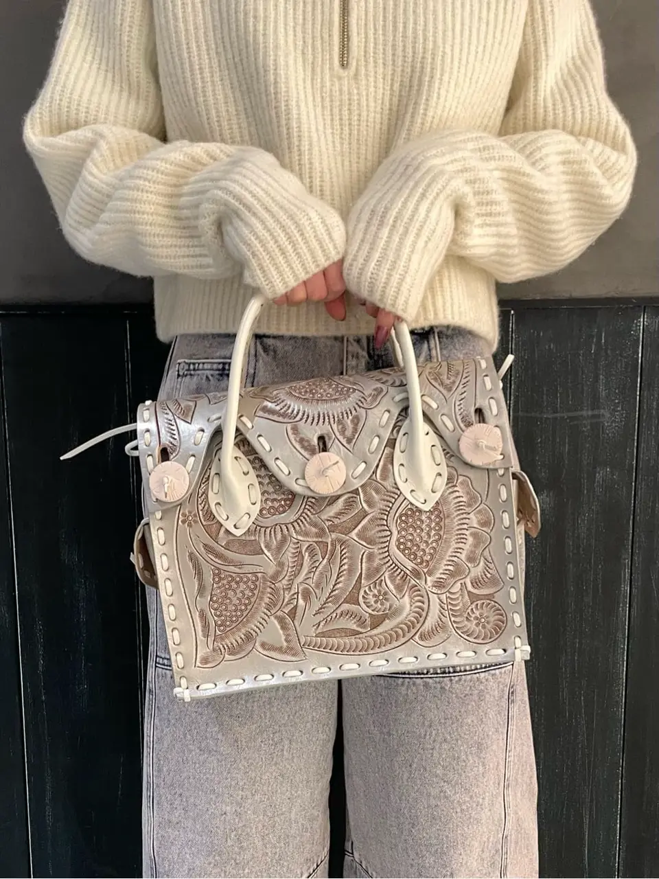 ORIGINATED IN GRACE CONTINENTAL 三浦　芙優 コーディネート画像