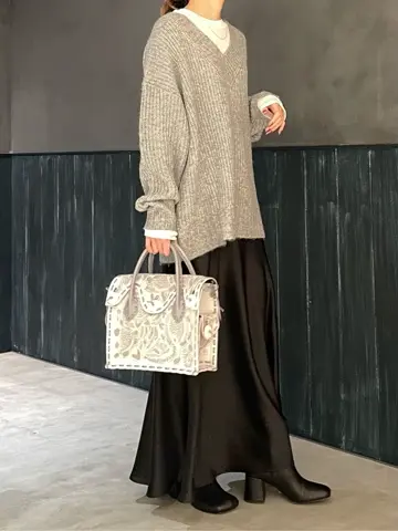 ORIGINATED IN GRACE CONTINENTAL 三浦　芙優 コーディネート画像