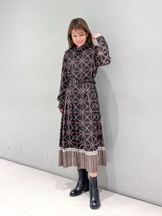 ORIGINATED IN GRACE CONTINENTAL yukimi yonee コーディネート画像