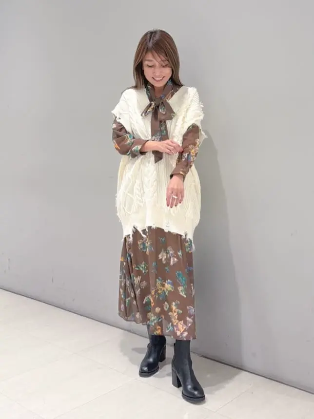 ORIGINATED IN GRACE CONTINENTAL yukimi yonee コーディネート画像