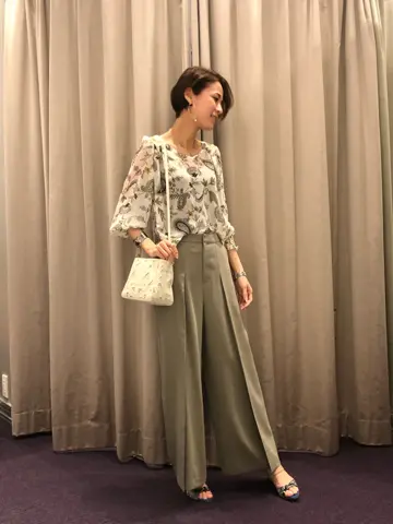 ORIGINATED IN GRACE CONTINENTAL 亀田 未希 コーディネート画像