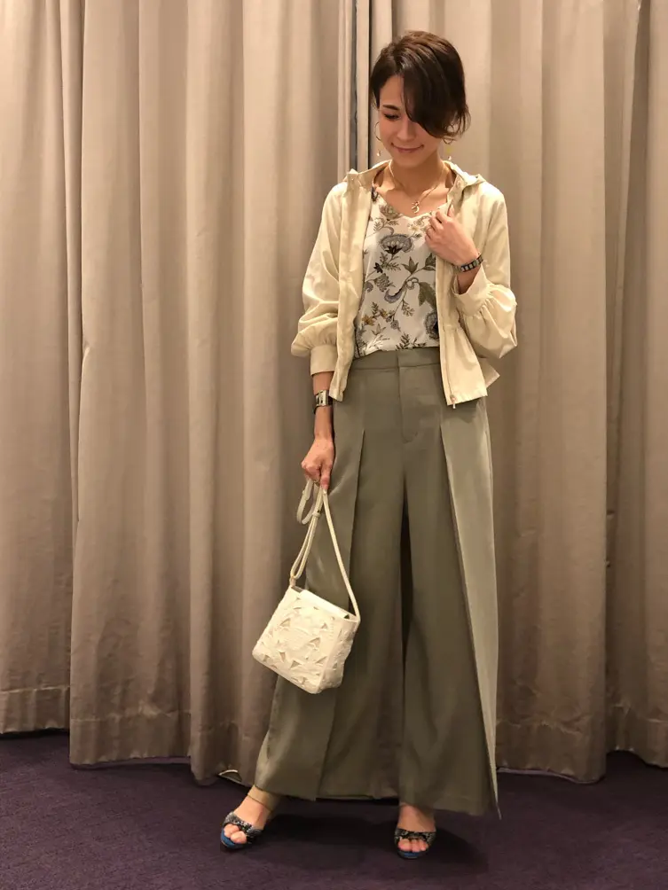 ORIGINATED IN GRACE CONTINENTAL 亀田 未希 コーディネート画像