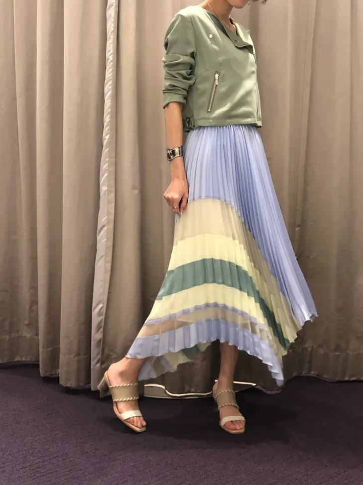 ORIGINATED IN GRACE CONTINENTAL 亀田 未希 コーディネート画像