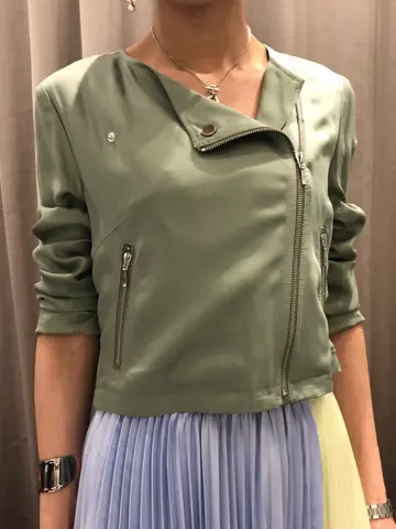 ORIGINATED IN GRACE CONTINENTAL 亀田 未希 コーディネート画像