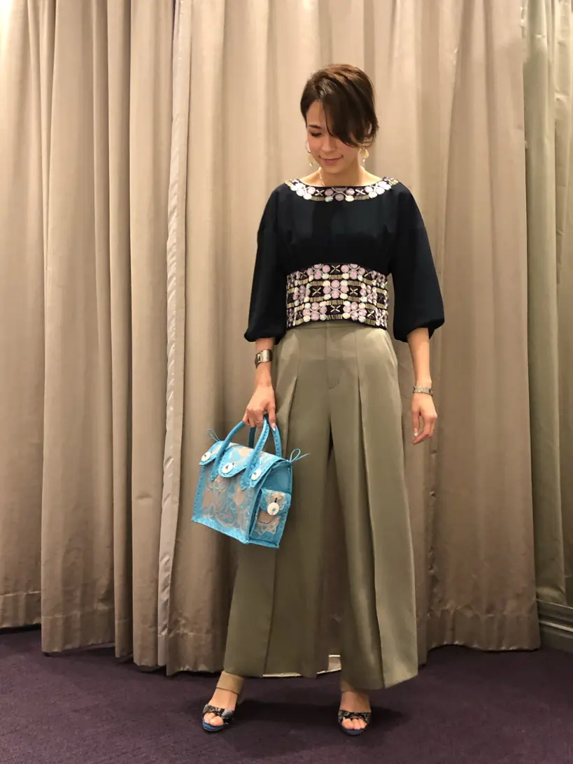 ORIGINATED IN GRACE CONTINENTAL 亀田 未希 コーディネート画像