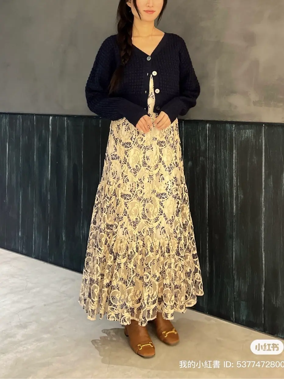 ORIGINATED IN GRACE CONTINENTAL Moe コーディネート画像